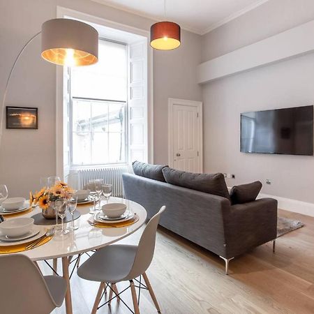 Ferienwohnung Altido Stylish 1-Bed Flat In The Heart Of New Town Edinburgh Exterior foto