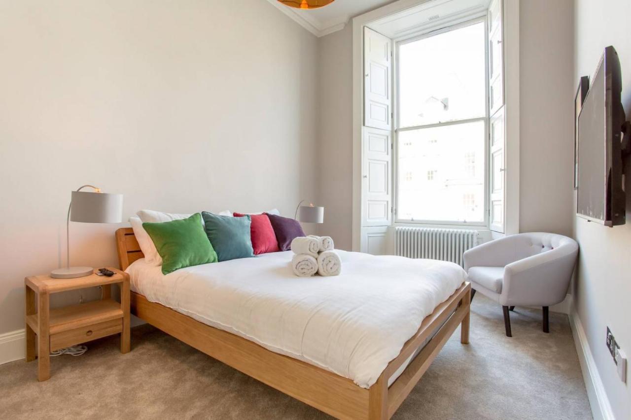 Ferienwohnung Altido Stylish 1-Bed Flat In The Heart Of New Town Edinburgh Exterior foto