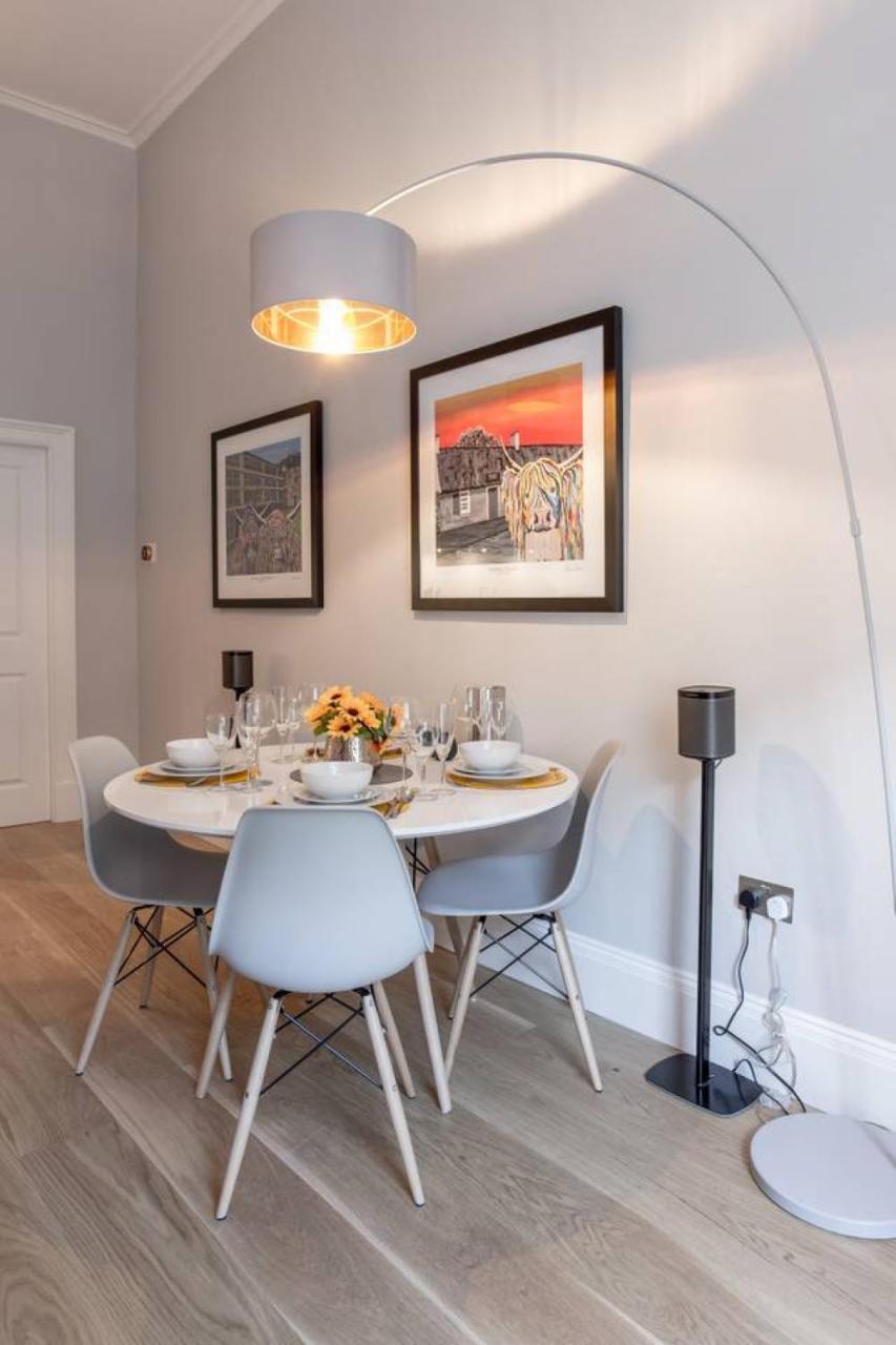 Ferienwohnung Altido Stylish 1-Bed Flat In The Heart Of New Town Edinburgh Exterior foto